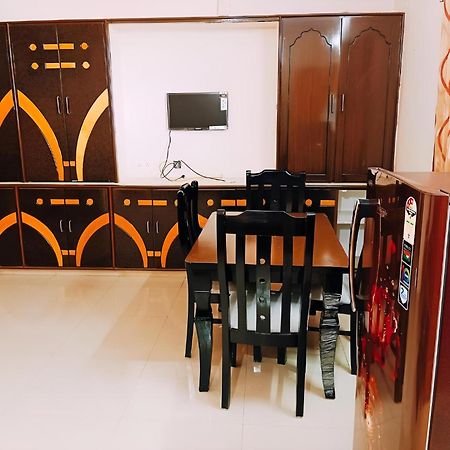 Sls Homestay - Luxury Ac Service Apartments 1Bhk, 2Bhk, 3Bhk - Direct Flyover To Alipiri Tirumala Gate - Walk To Ps4 Pure Veg Restaurants, Supermarkets - Near To National Highway & Padmavathi Amma Temple - Modular Kitchen, Living Room -Free Superfast Тирупати Экстерьер фото