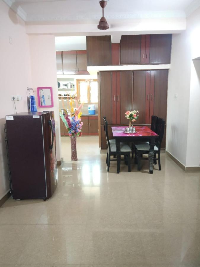 Sls Homestay - Luxury Ac Service Apartments 1Bhk, 2Bhk, 3Bhk - Direct Flyover To Alipiri Tirumala Gate - Walk To Ps4 Pure Veg Restaurants, Supermarkets - Near To National Highway & Padmavathi Amma Temple - Modular Kitchen, Living Room -Free Superfast Тирупати Экстерьер фото